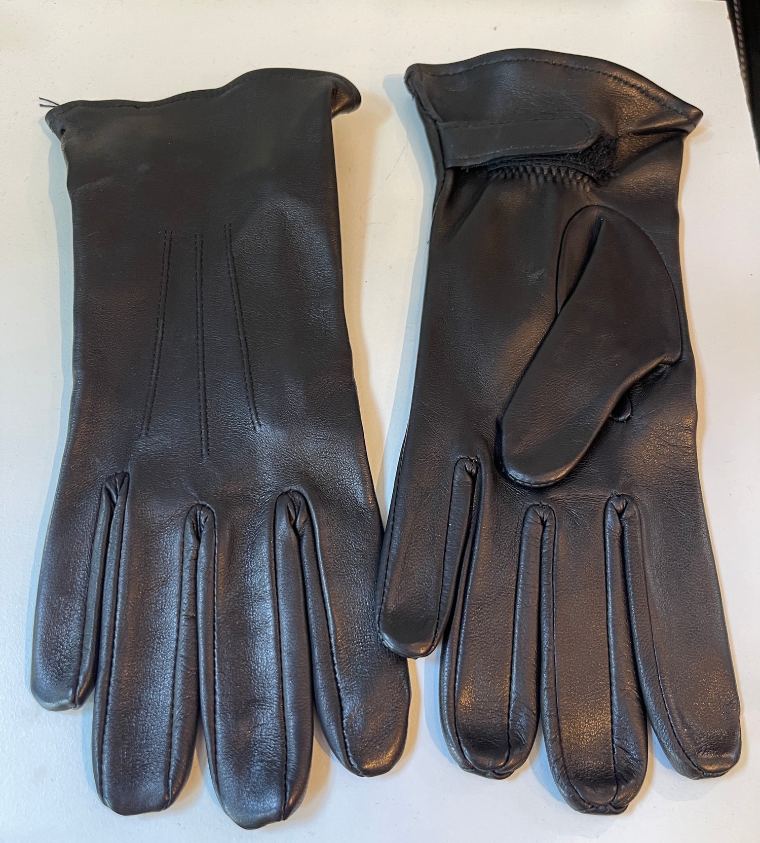 GLOVES
