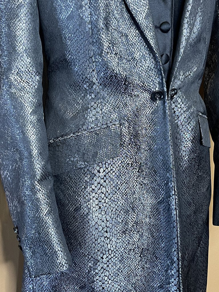 SILVER SNAKE SKIN PATTERN WITH MATCHING BOWTIE FRIERSON DAY COAT