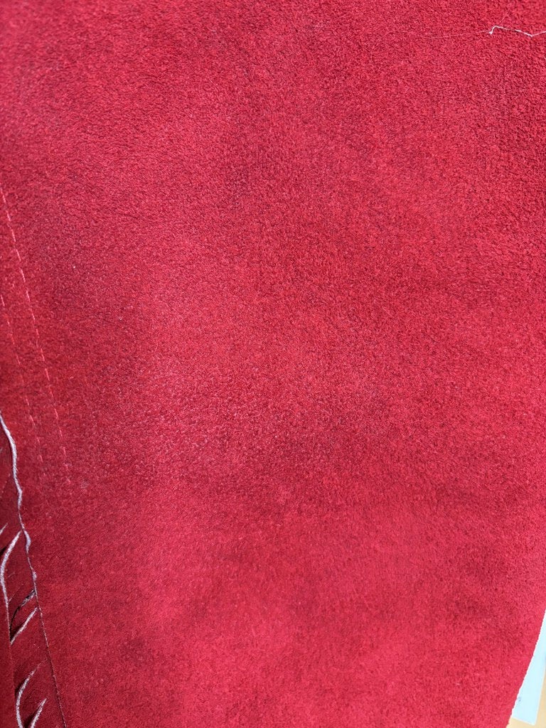 RED CHAPS