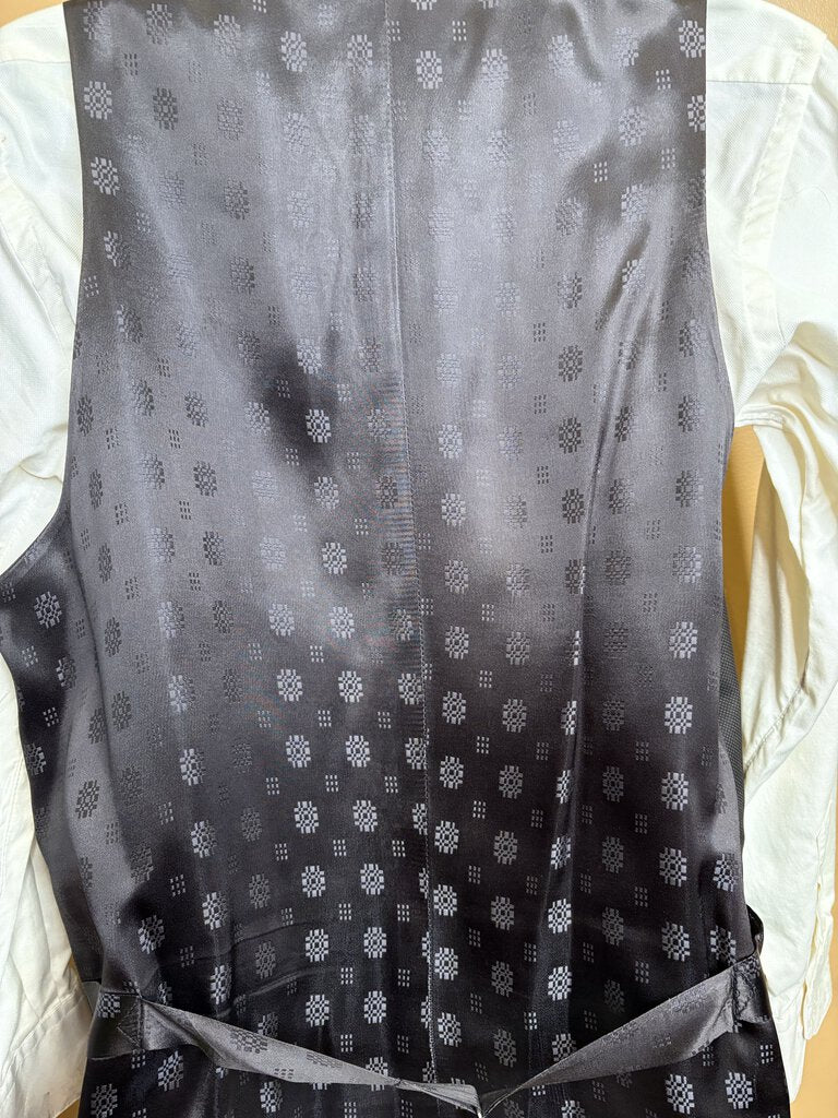 MEN'S BROWN PIN DOT CM SUIT WITH VEST AND 2 PAIR OF JODS