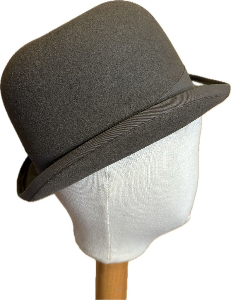 CUSTOM DYED TAUPE 6 5/8 DEREGNAUCOURT