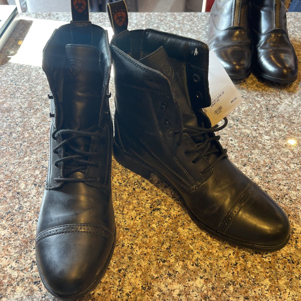 BLACK LACE UP ARIAT 8.5