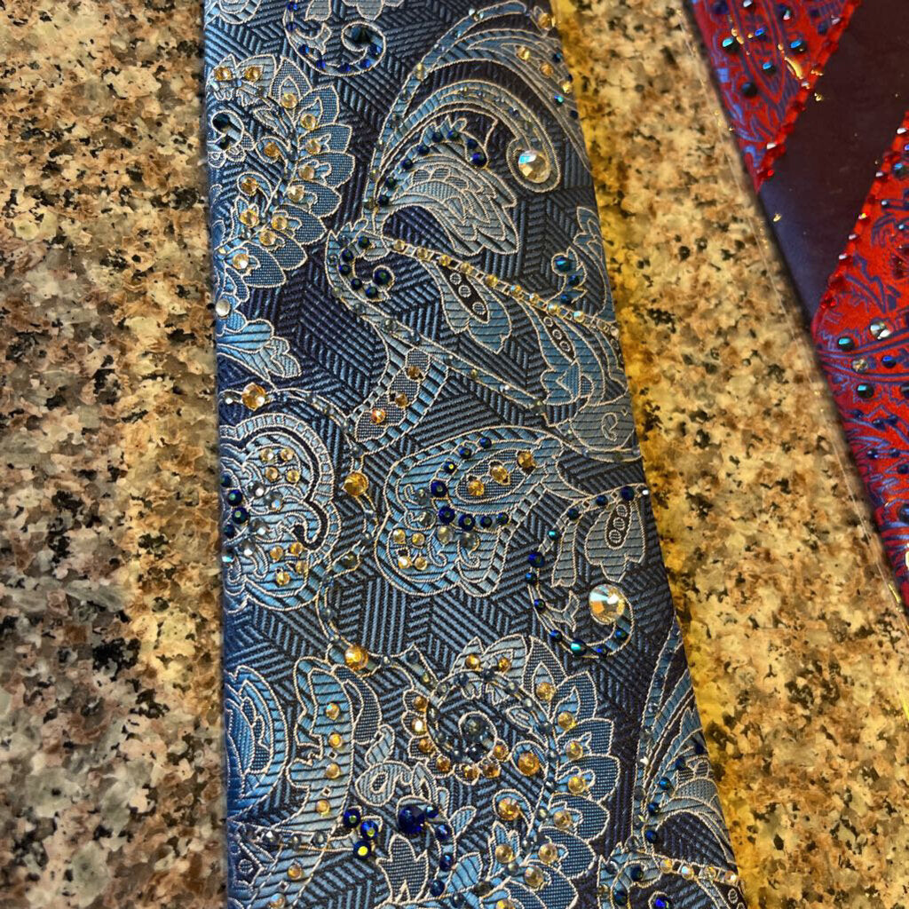 BLUE PAISLEY BLING TIE