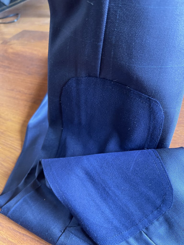 NAVY WITH WINDOWPANE DEREGNAUCOURT DAY SUIT