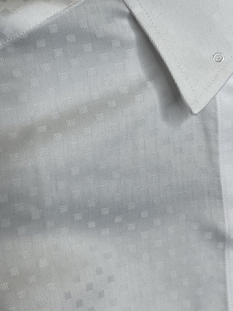 WHITE PATTERN BETTY BERDINE SHIRT