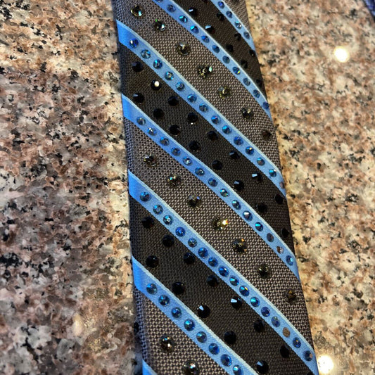 BLUE AND BROWN PATTERN BLING
