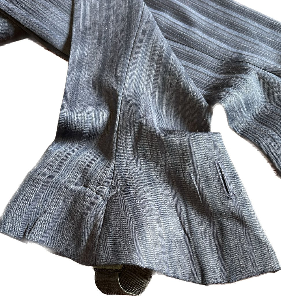 BLUE STRIPE DEREGNAUCOURT DAY SUIT