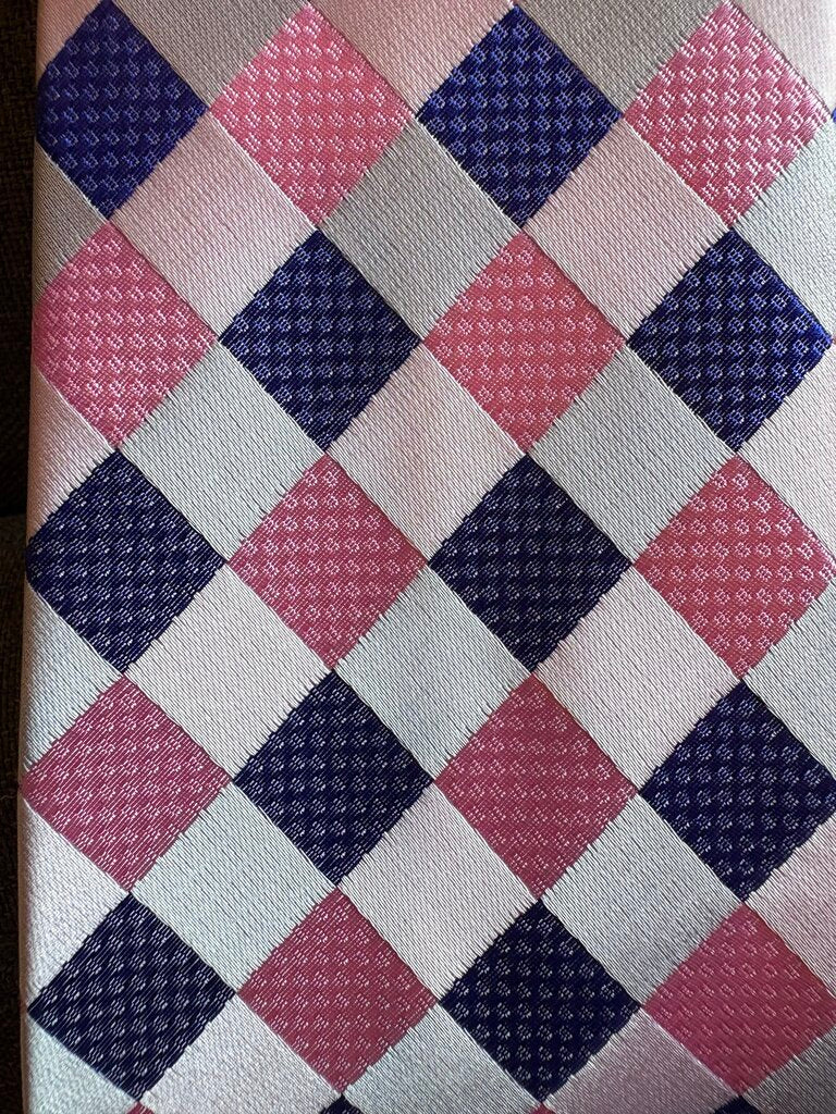 TIE PINK AND BLUE DIAMONDS