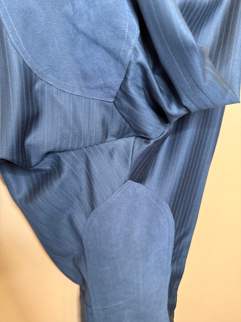 CHARCOAL GRAY TONE ON TONE STRIPE DAY SUIT