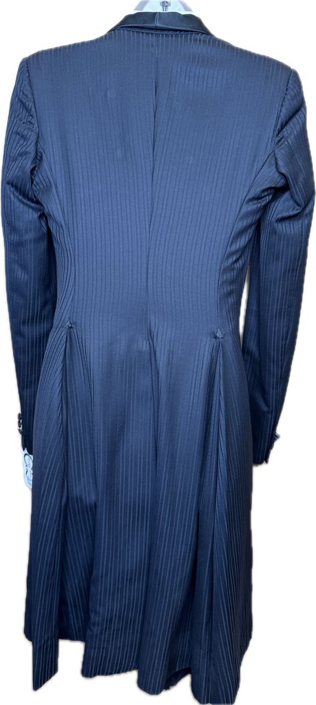 BLACK TONE ON TONE DEREGNAUCOURT FORMAL