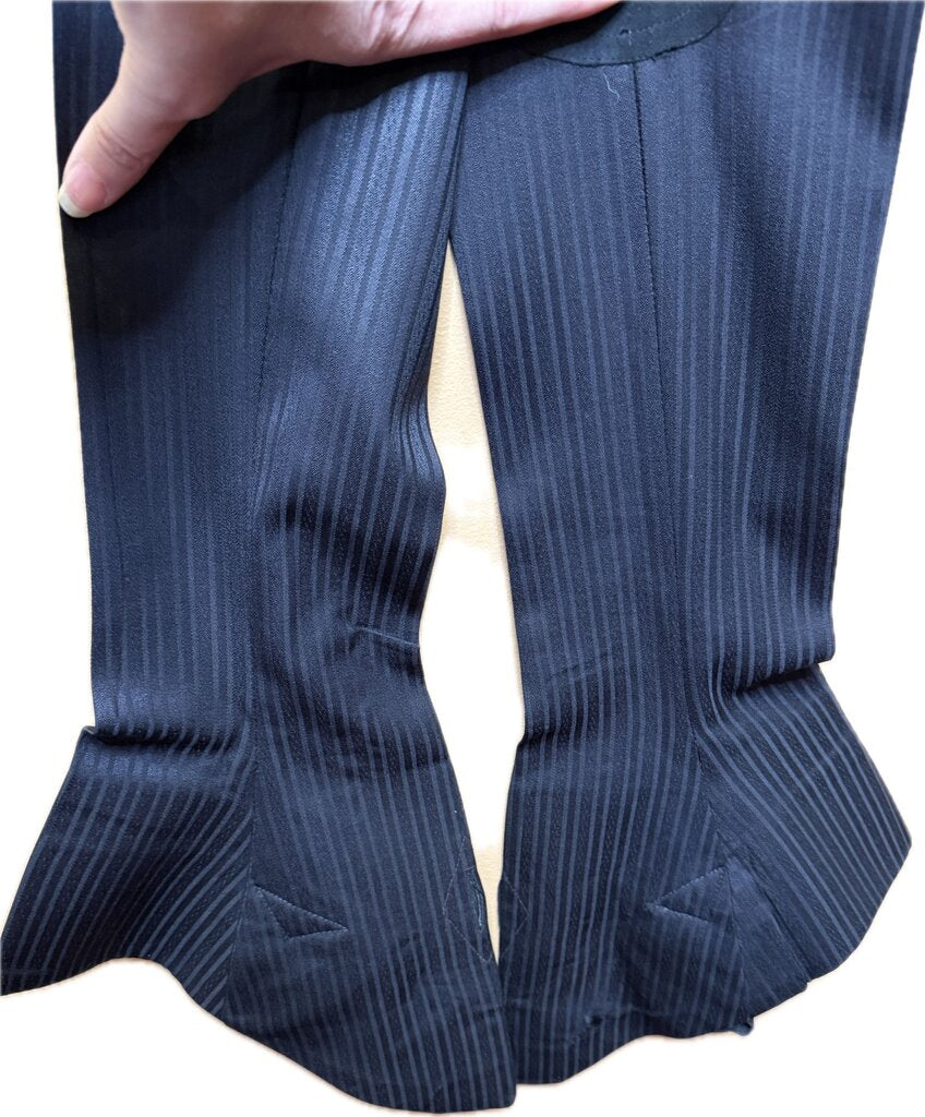 BLACK TONE ON TONE DEREGNAUCOURT FORMAL