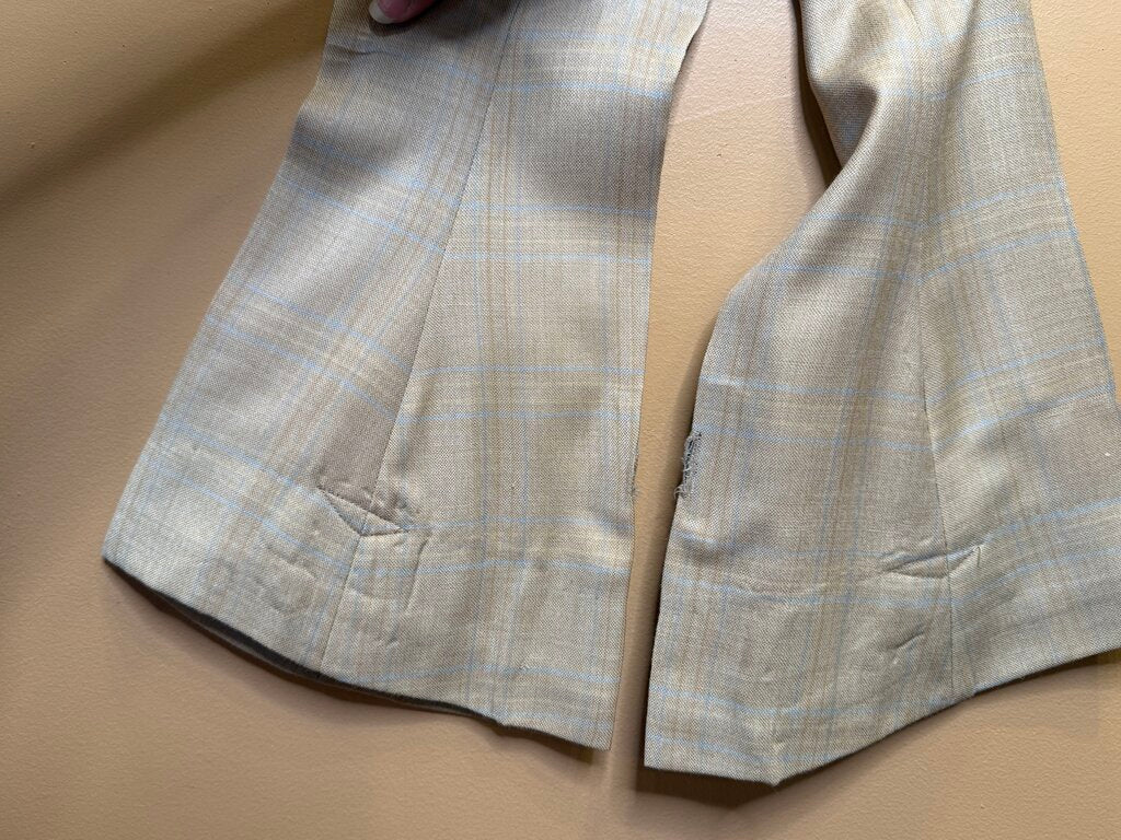 CAMEL WITH BLUE WINDOWPANE CM DAY SUIT