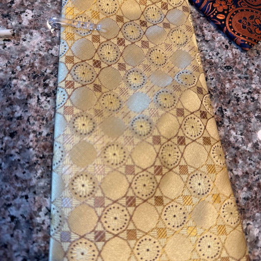 YELLOW MEDALLIONS TIE