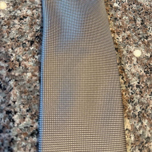 SILVER SATIN TIE