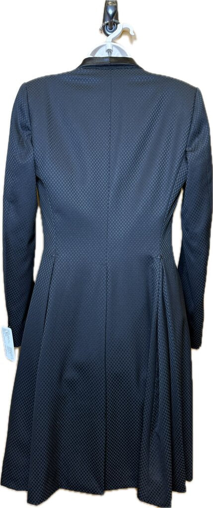 BLACK SQUARE PATTERN CM FORMAL