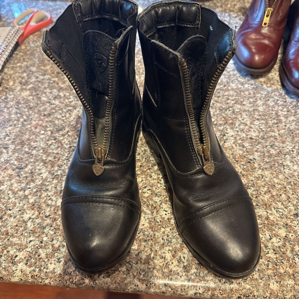 BLACK ARIAT BOOTS SIZE 6