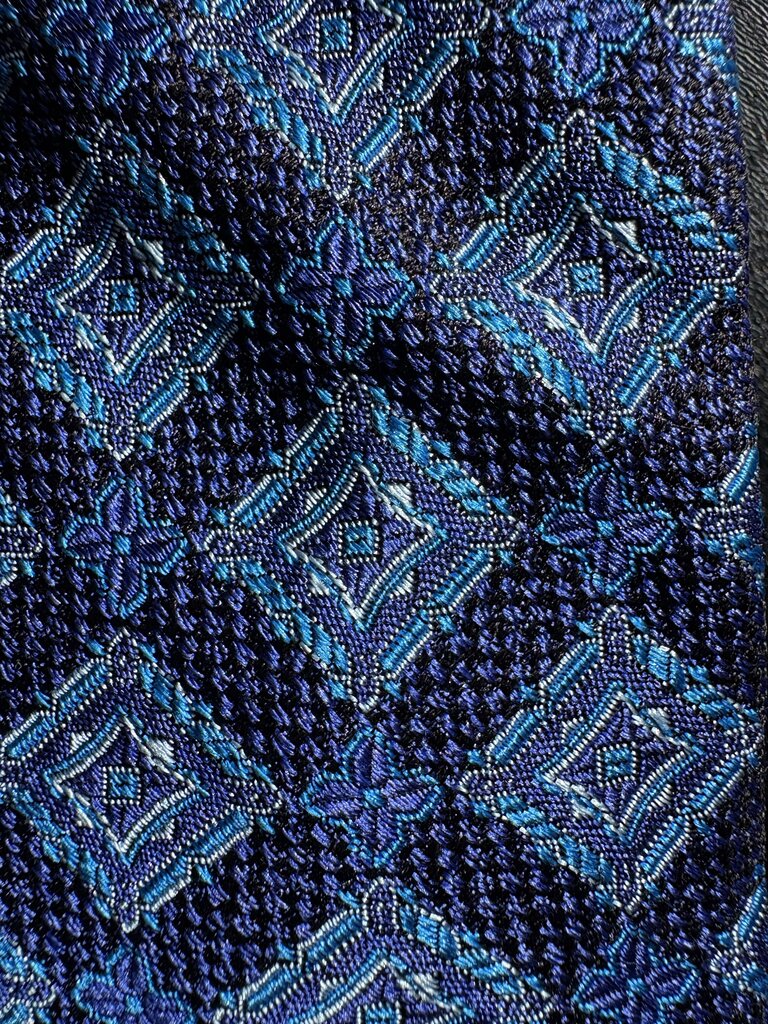 BLUE PATTERN TIE