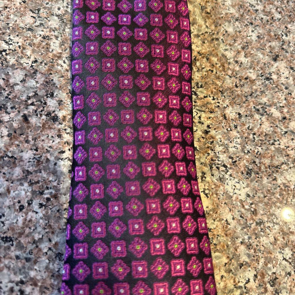 TIE RASPBERRY PATTERN