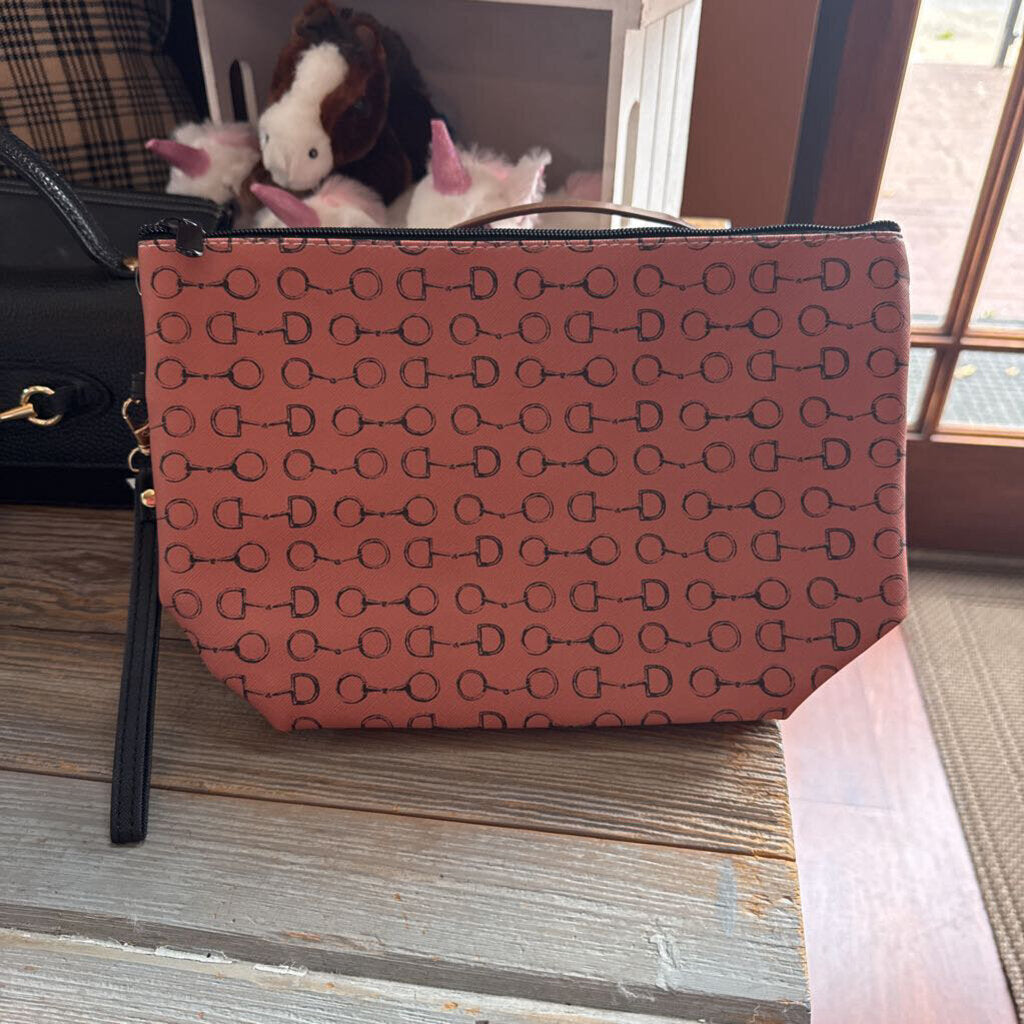 LARGE VINTAGE SNAFFLE ACCESSORY BAG WITH WRISTLET