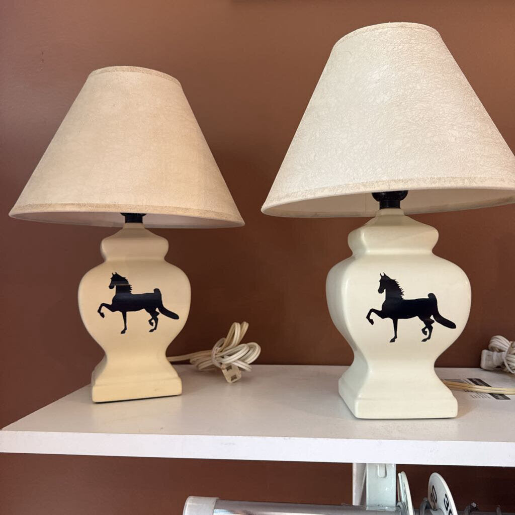 Saddlebred lamp