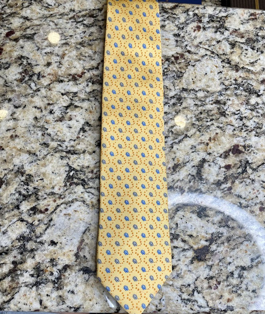 TIE YELLOW WITH BLUE FISH