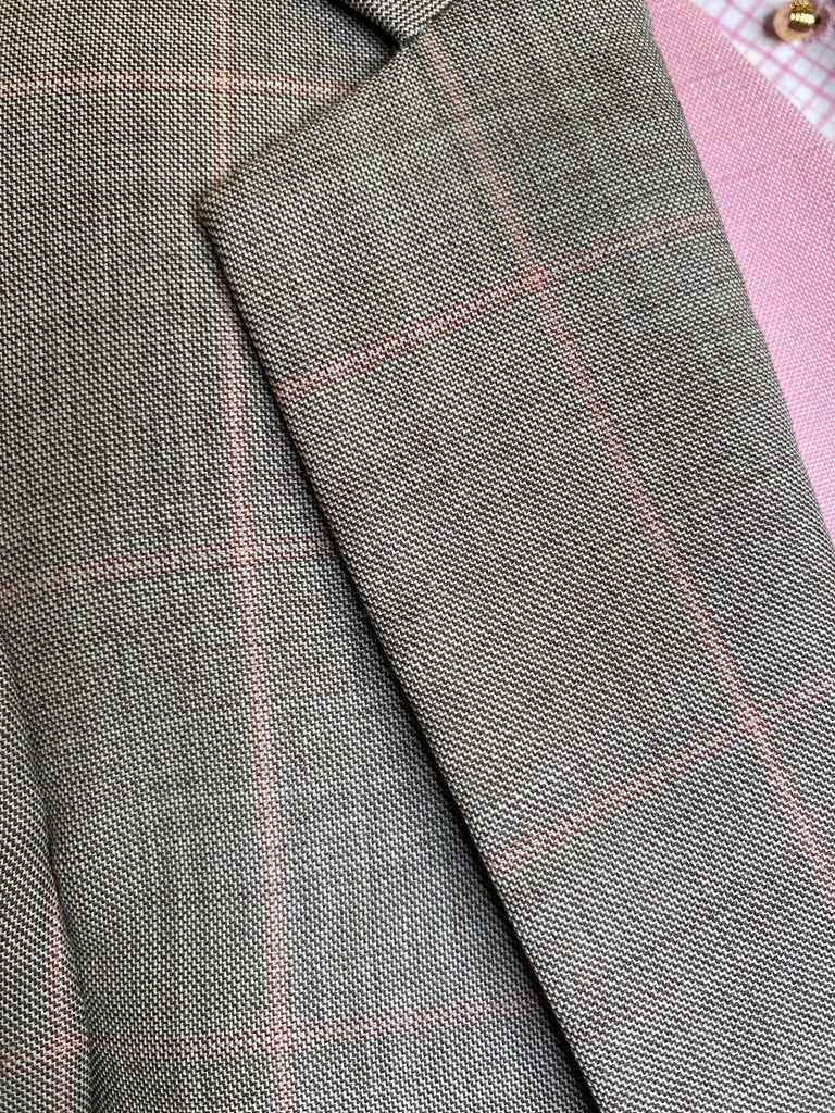 GRAY WITH PINK WINDOWPANE DEREGNAUCOURT DAY SUIT