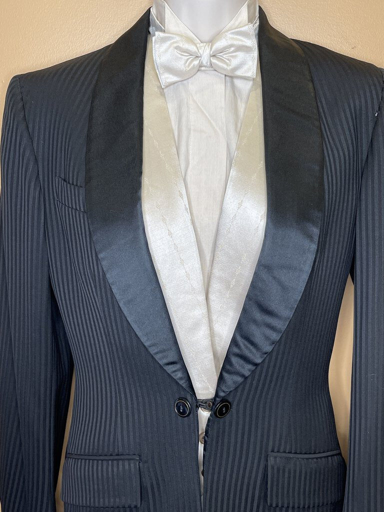 FORMAL BLACK SHADOW STRIPE WITH 2 PAIR OF JODS CM