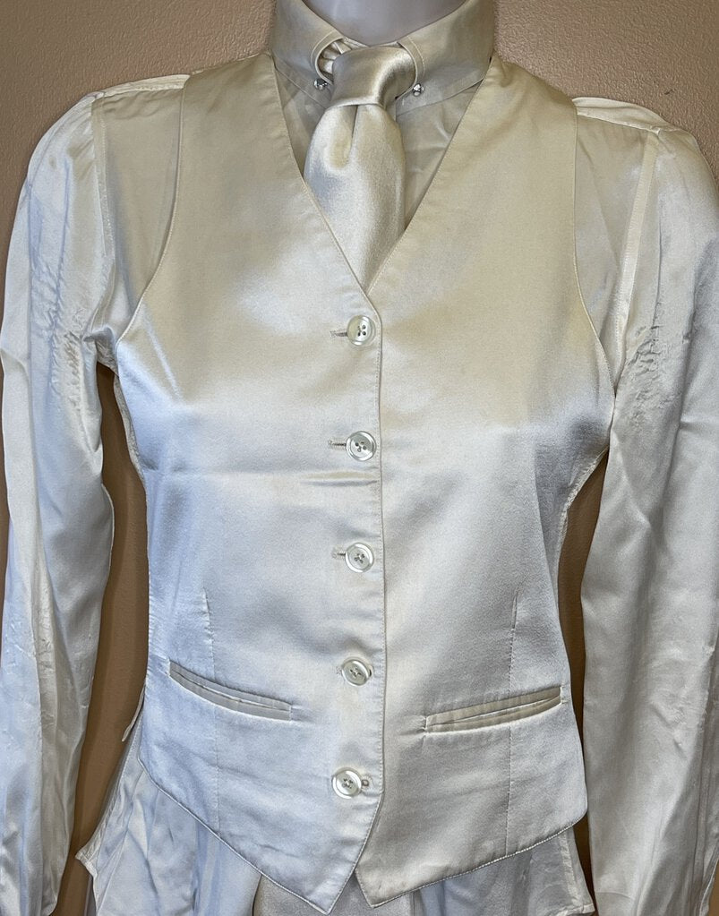 CREAM SILK VEST, SHIRT AND TIE COMBO DEREGNAUCOURT