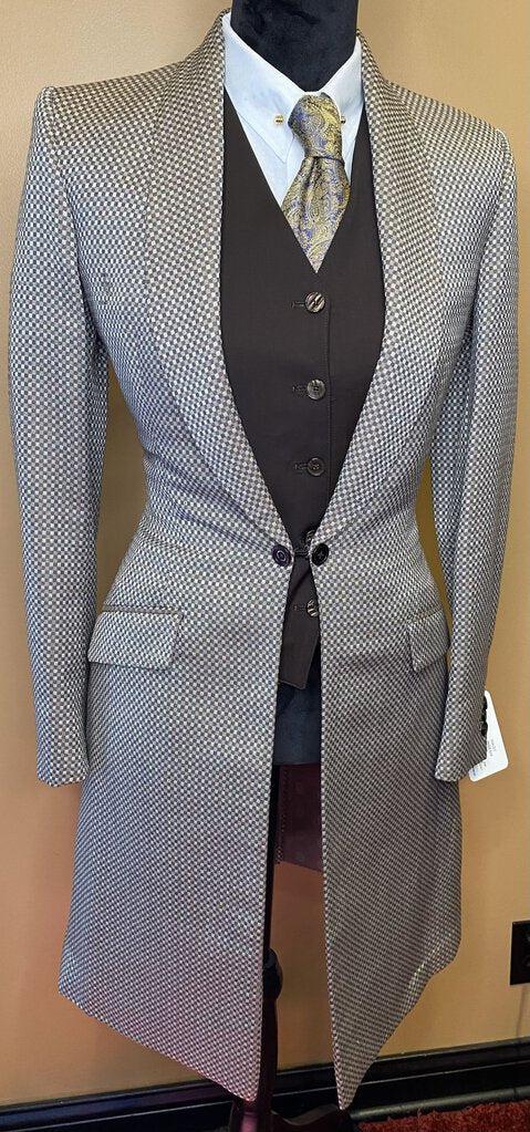 SILVER/TAUPE AND BLACK SQUARE PATTERN DAY COAT CM