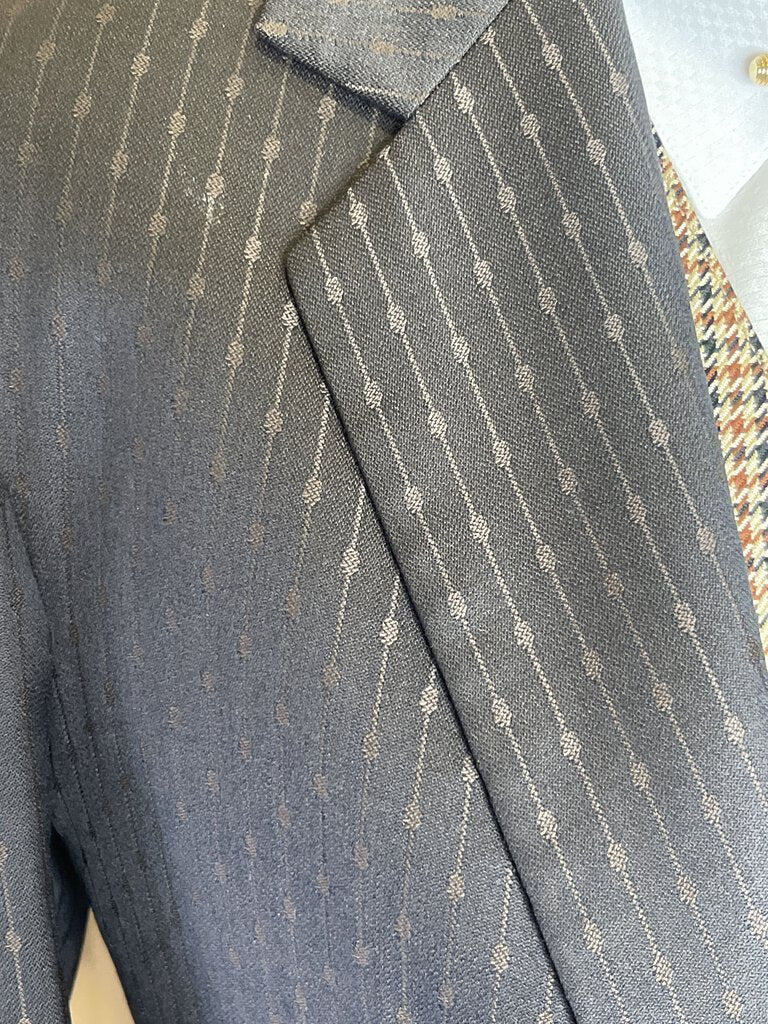 BROWN PATTERN BECKER BROTHERS DAY SUIT