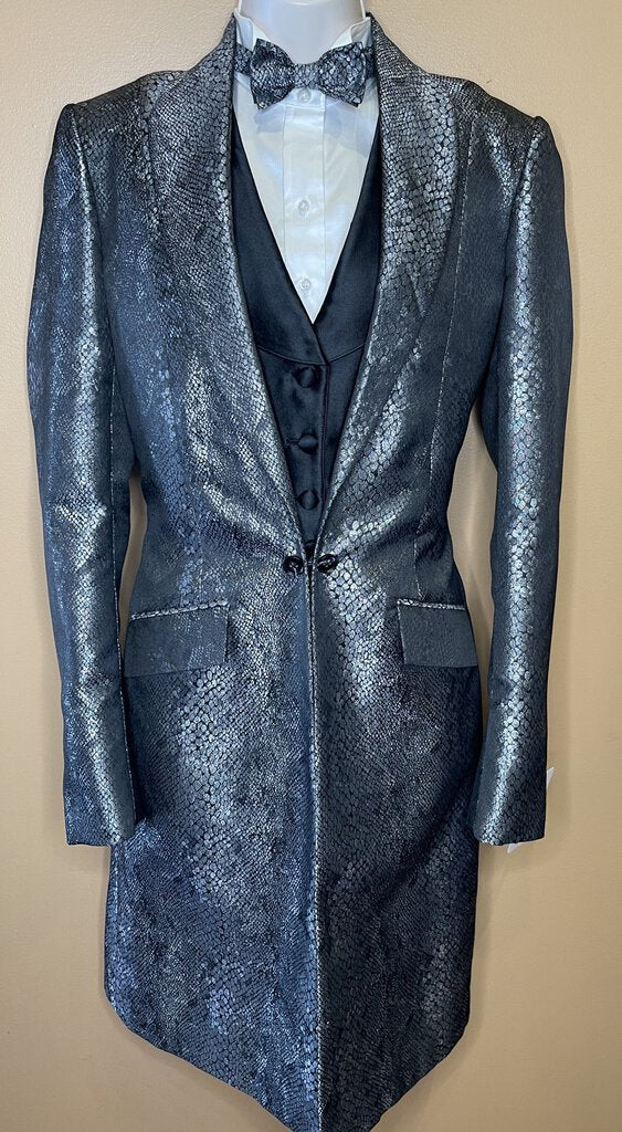 SILVER SNAKE SKIN PATTERN WITH MATCHING BOWTIE FRIERSON DAY COAT