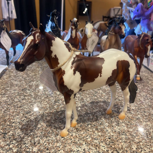 BREYER HORSE AMERICAN PAINT "IDEAL SERIES"