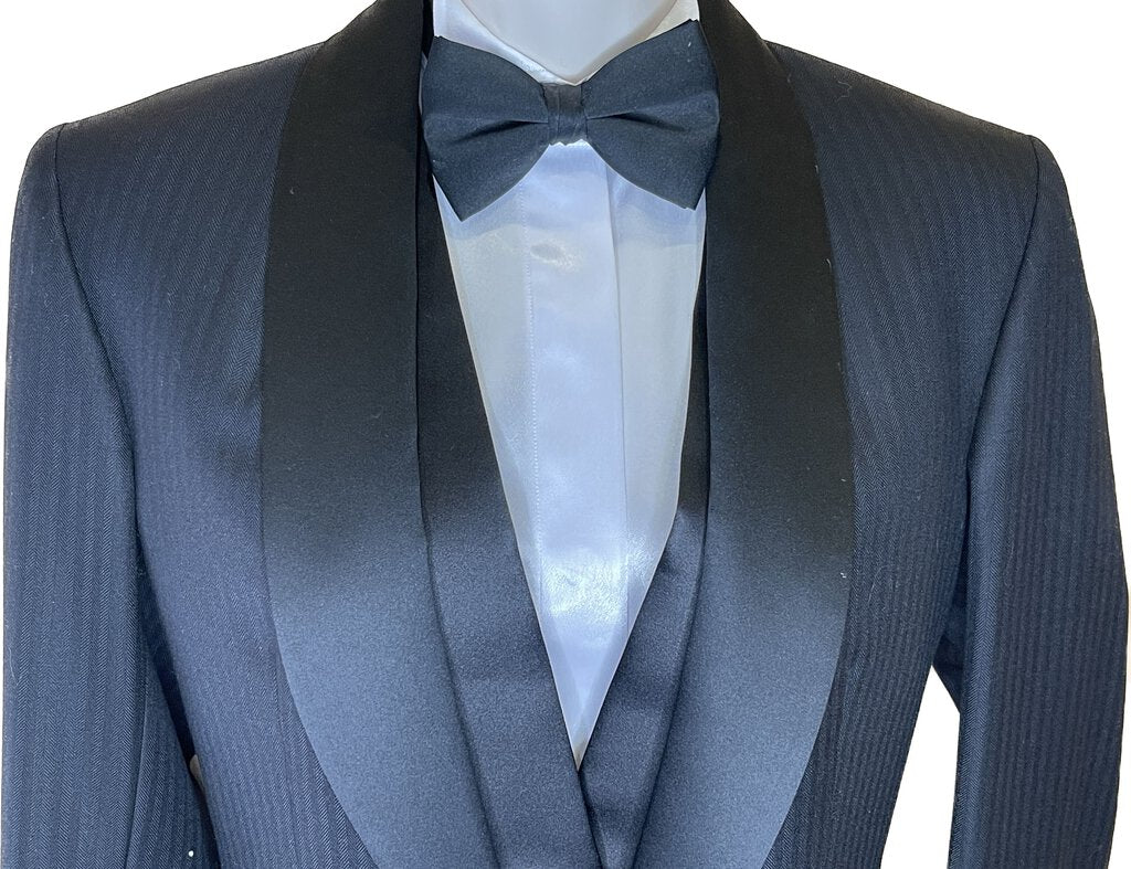 BLACK HERRINGBONE FORMAL