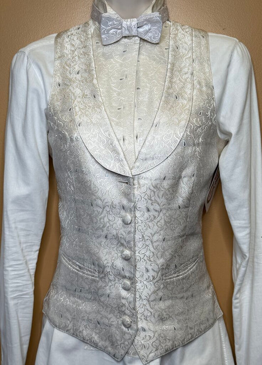 WHITE WITH SILVER METALLIC ACCENTS DEREGNAUCOURT FORMAL SET WITH 2 BOWTIES