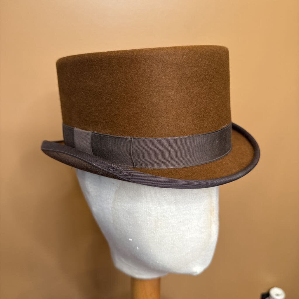 Top Hat – theshowshopconsignment