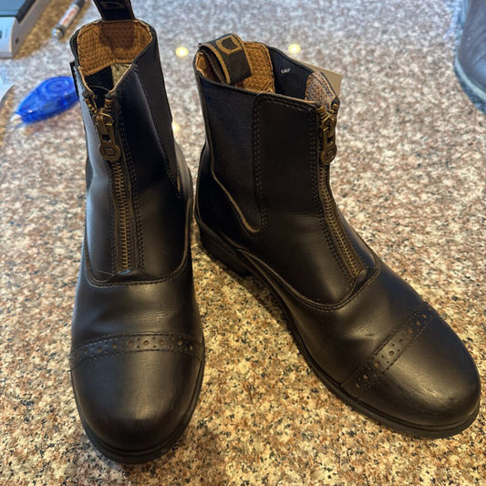 BLACK DUBLIN BOOT SIZE 2