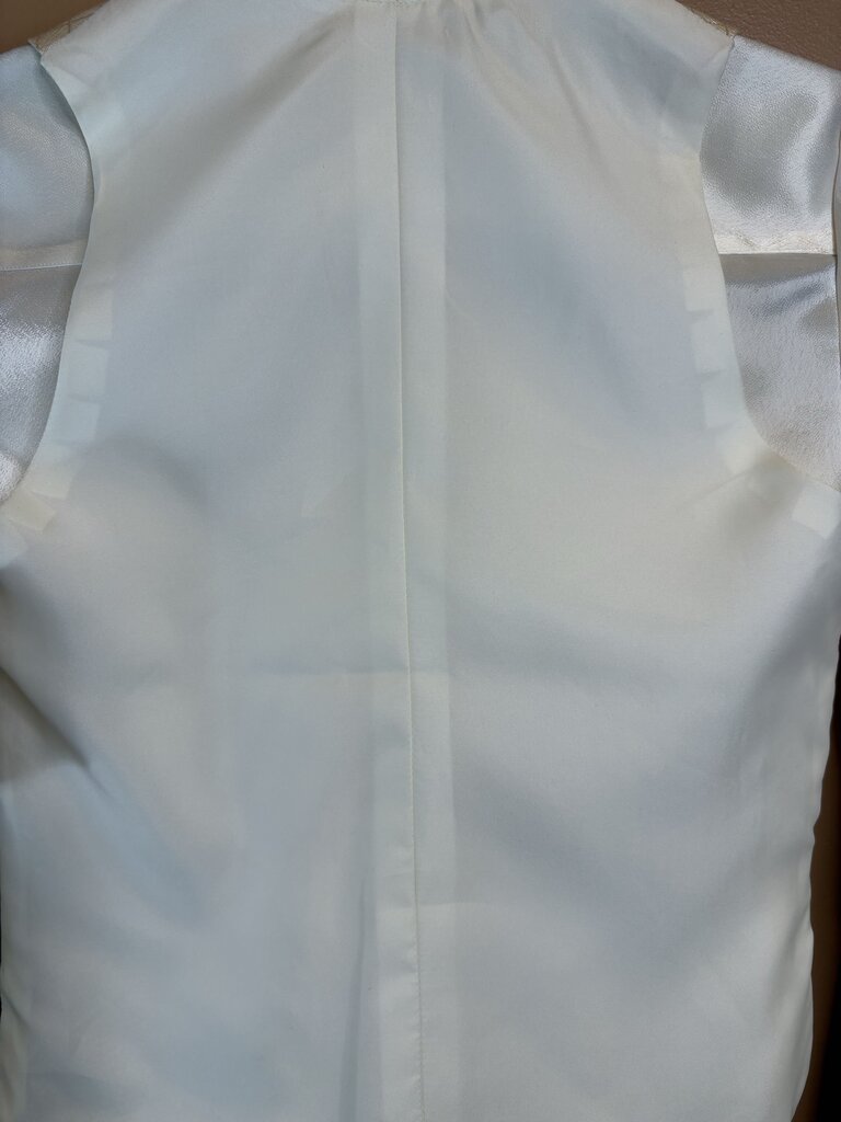 CREAM DIAMOND PATTERN VEST