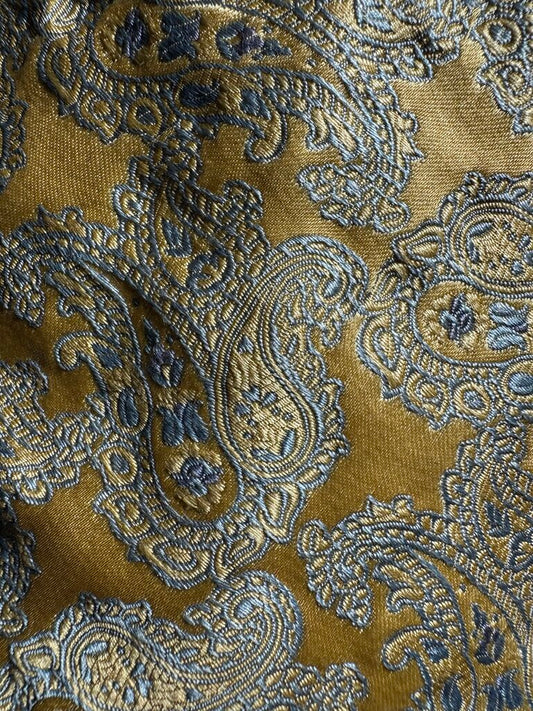 CHAMPAGNE AND BLUE PAISLEY TIE
