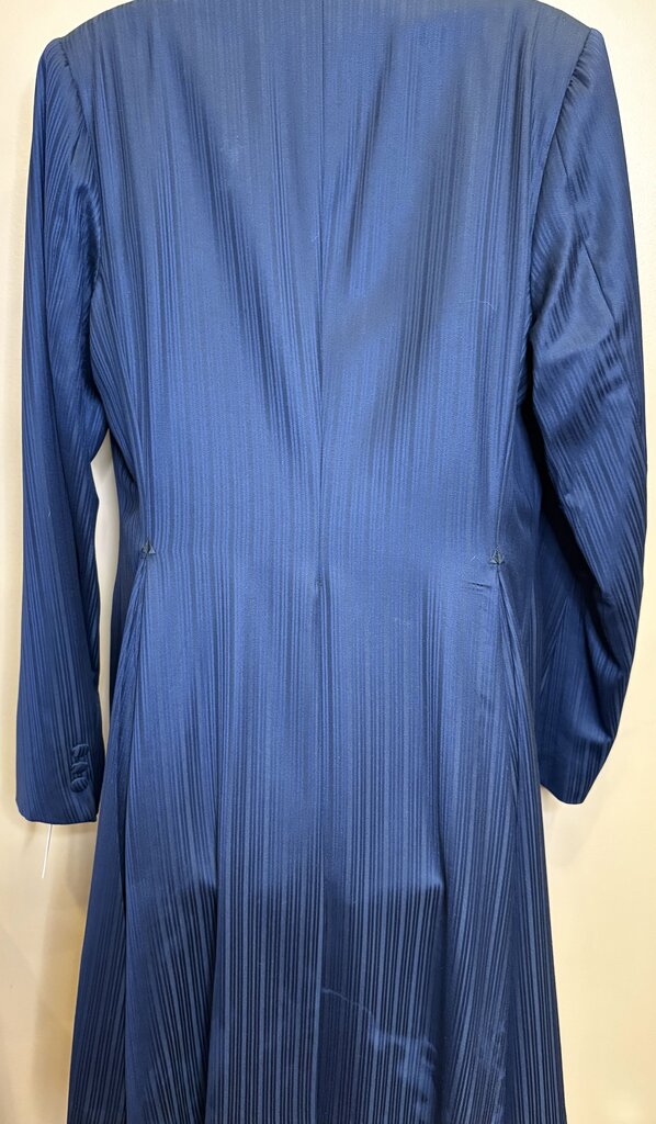 NAVY WITH SHEEN STRIPE SHOW SEASONS DAY SUIT WITH 2 PAIR OF JODS