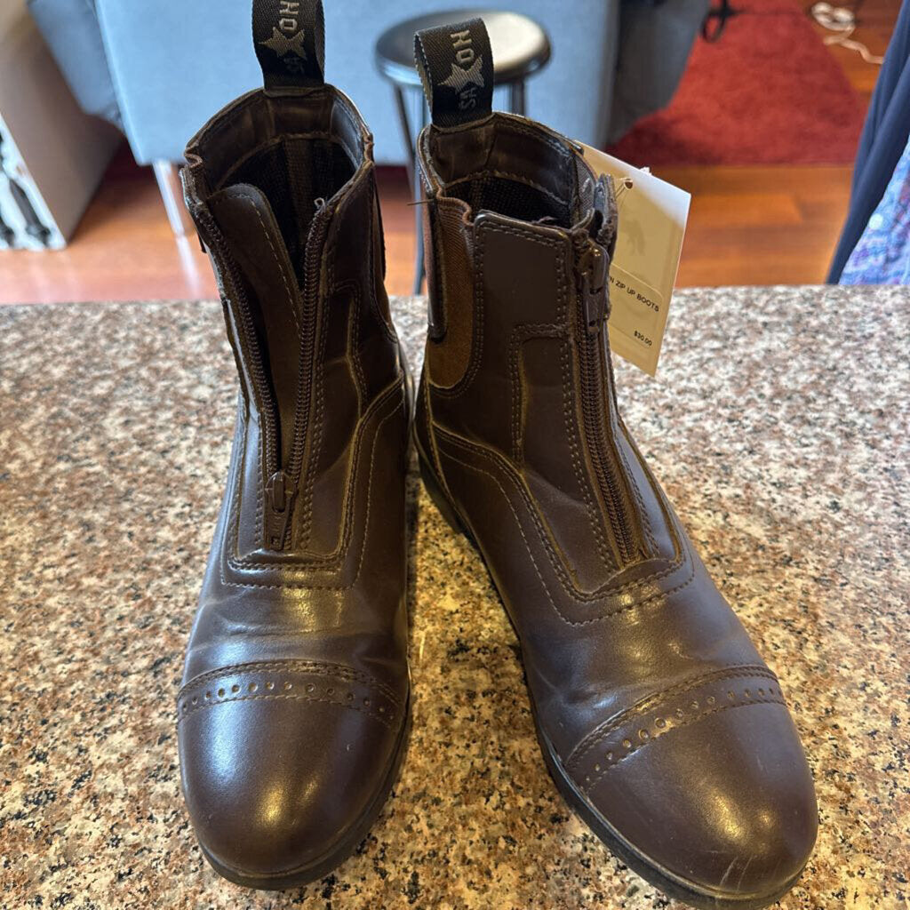 BROWN ZIP UP BOOTS SIZE 5