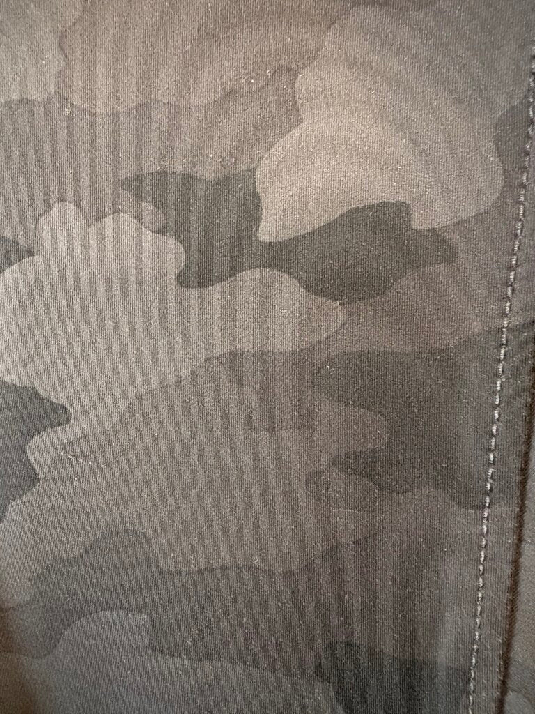 FREEDMAN BLACK CAMO LARGE REGULAR