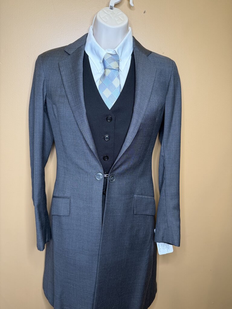 DEREG GRAY DAY SUIT