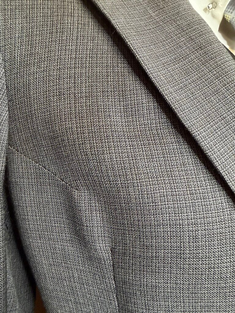 DEREG GRAY DAY SUIT