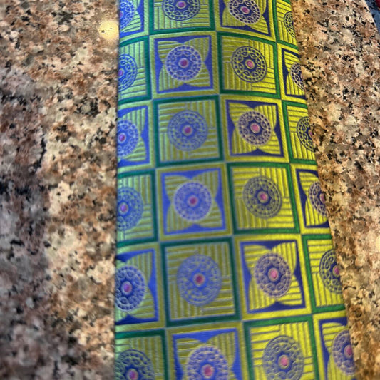 TIE GREEN PURPLE PATTERN