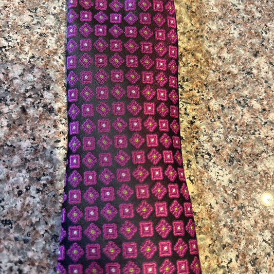 TIE RASPBERRY PATTERN