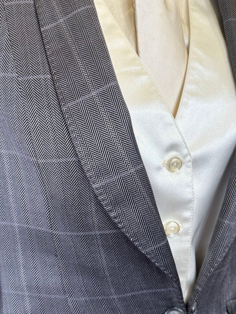 LE CHEVAL GRAY HERRINGBONE PATTERN DAY COAT