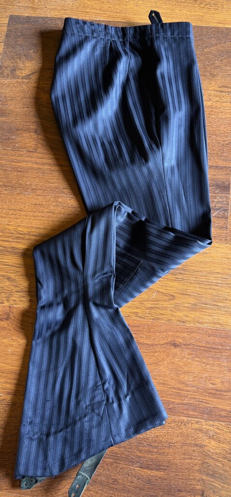 FRIERSON NAVY PINSTRIPE DAY SUIT