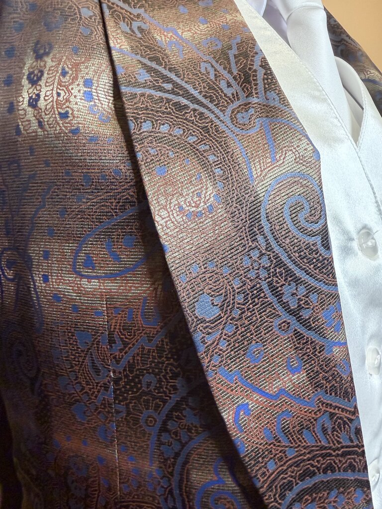 BETTY BERDINE BROWN PAISLEY DAY COAT