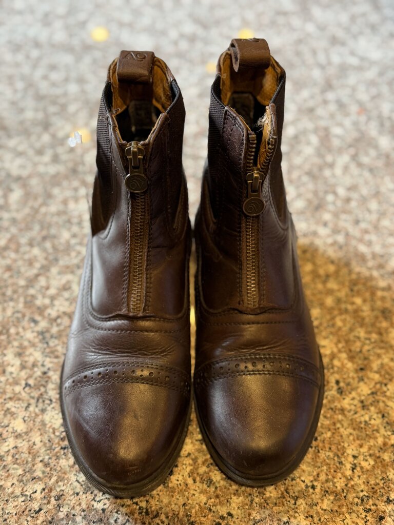 BROWN OVATION BOOTS