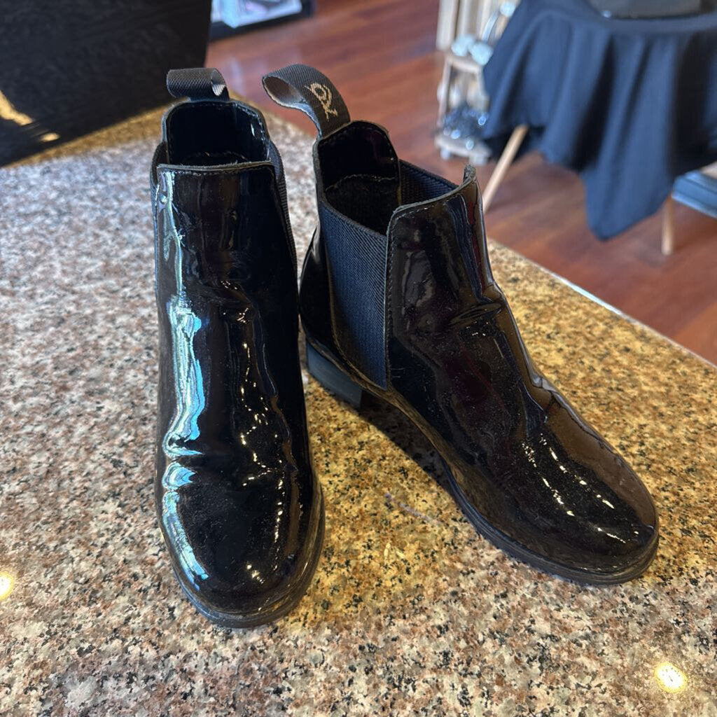 PATENT BOOT SIZE 13
